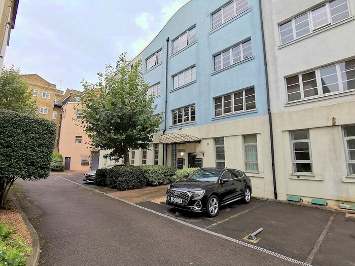 2 Bedroom Flat To Rent In Sunlight Square, Bethanal Green, London, E2