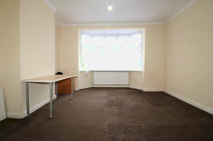 3 Bedroom Terraced House To Rent In Martley Drive, Ilford, Essex, IG2