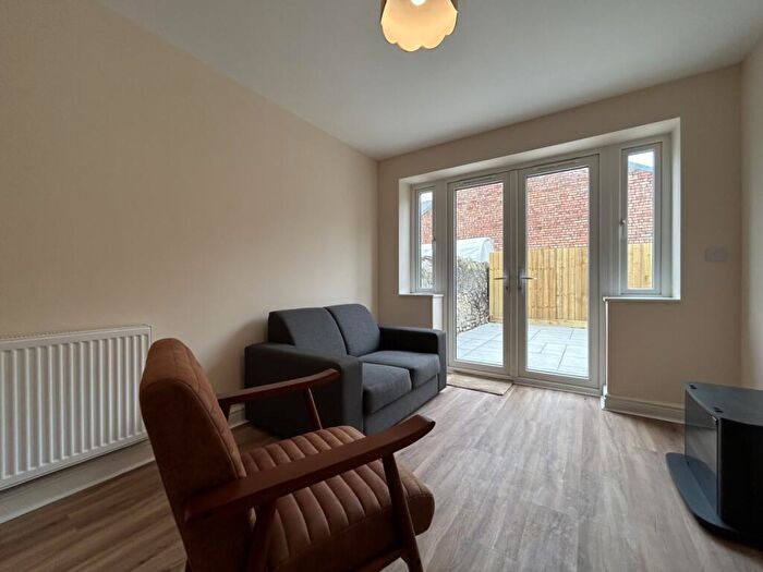 2 Bedroom Flat To Rent In Manor Street, Heath, CF14