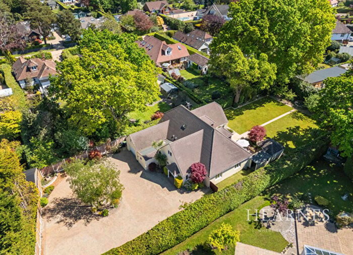 6 Bedroom Detached House For Sale In Crescent Walk, West Parley, Ferndown, BH22