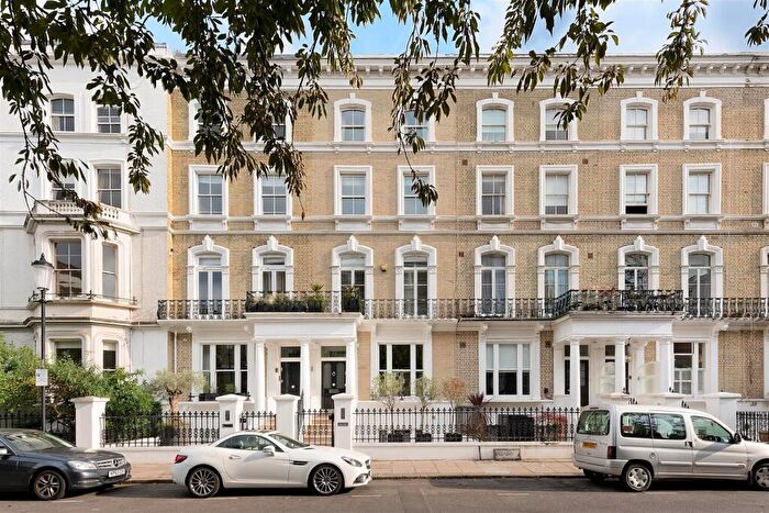1 Bedroom Flat To Rent In Cathcart Road, SW10