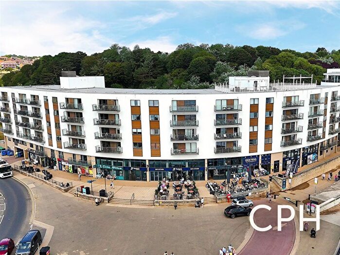 2 Bedroom Property For Sale In Peasholm Gap, Scarborough, YO12
