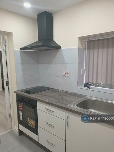 Studio To Rent In Selly Oak, Birmingham, B29