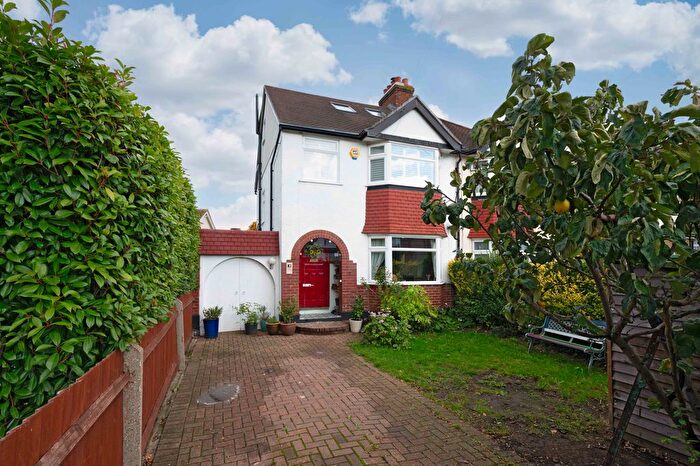 4 Bedroom Semi-Detached House For Sale In Chessington Road, West Ewell, Epsom, KT19