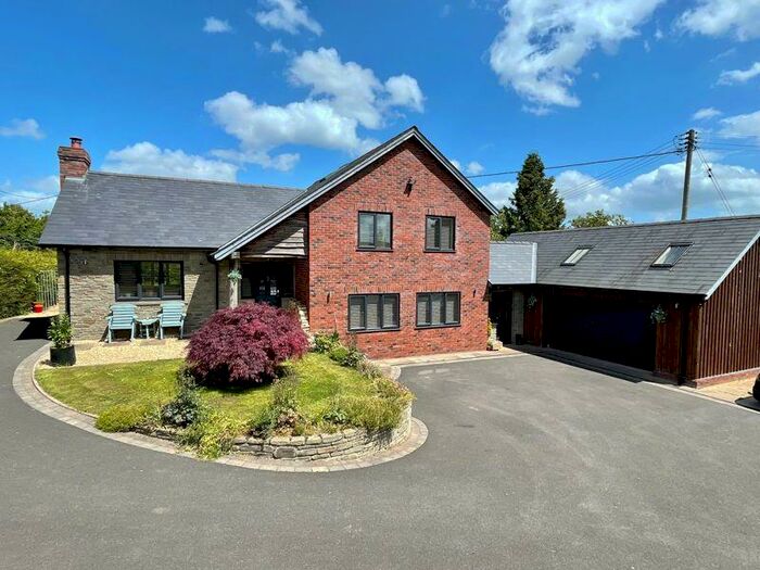 4 Bedroom Detached House For Sale In Lyde, HR4