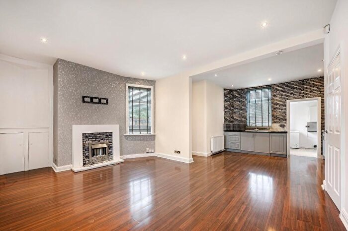 2 Bedroom End Of Terrace House To Rent In Reuben Street, Stockport, SK4