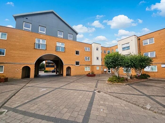 1 Bedroom Flat For Sale In Kenway, Southend On Sea, Southend On Sea, SS2