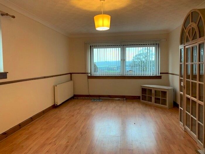 2 Bedroom Flat To Rent In Aurs Road, Barrhead, Glasgow, G78
