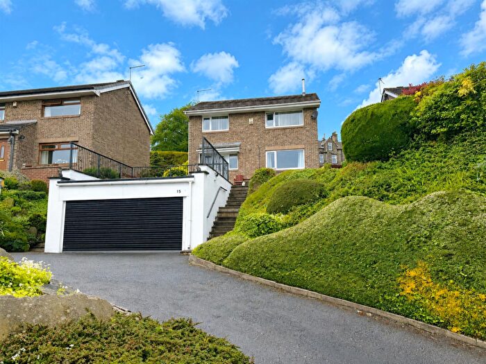 4 Bedroom Detached House For Sale In Wendron Way, Idle Bradford, BD10