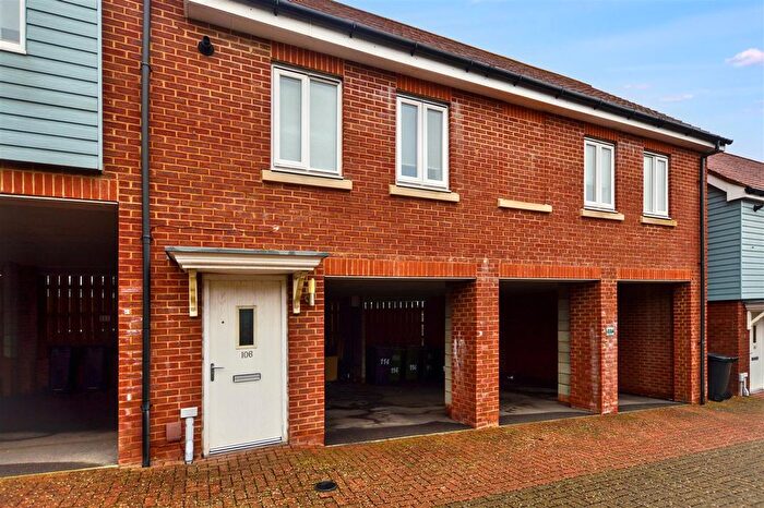 2 Bedroom Flat To Rent In Weavers Close, Eastbourne, BN21