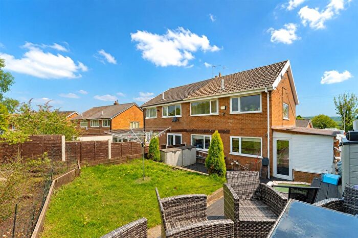 3 Bedroom Semi-detached House For Sale In Ramsey Avenue, Bacup, OL13