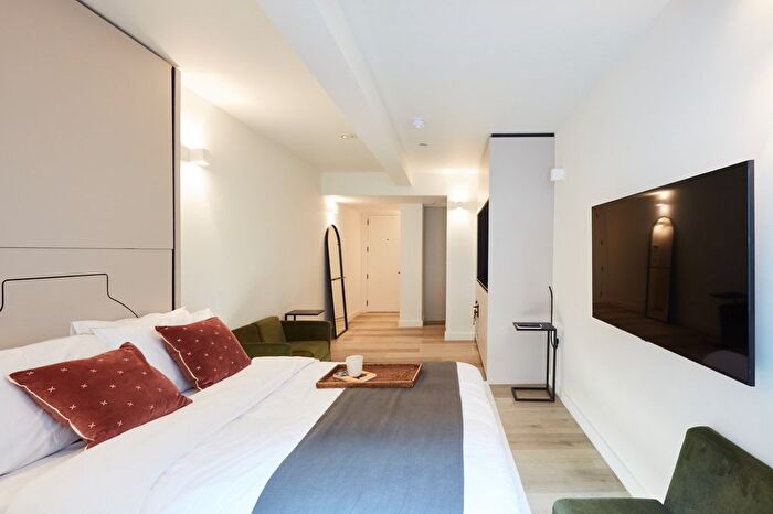 Studio To Rent In Lowlands Road, HA1