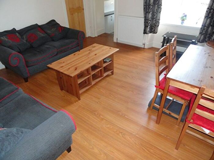 3 Bedroom Flat To Rent In Elmfield Avenue, Old Aberdeen, Aberdeen, AB24