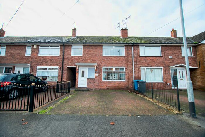 3 Bedroom Terraced House To Rent In Stornaway Square, Hull, HU8