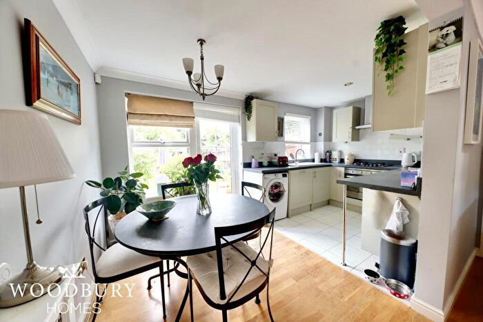 2 Bedroom End Of Terrace House To Rent In Roding Gardens, Loughton, IG10