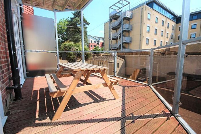 2 Bedroom Apartment To Rent In Norwich Avenue West, Bournemouth, BH2