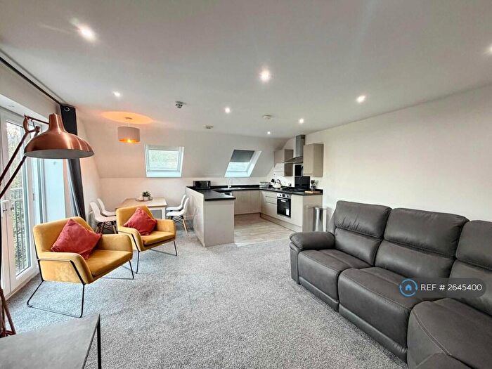 2 Bedroom Penthouse To Rent In Shield House, Sheffield, S6