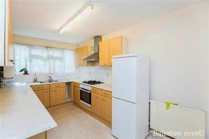 3 Bedroom House To Rent In Brookfield Avenue, Walthamstow E17