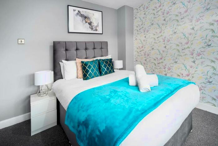 3 Bedroom Town House To Rent In Jayshaw Avenue, Birmingham, B43