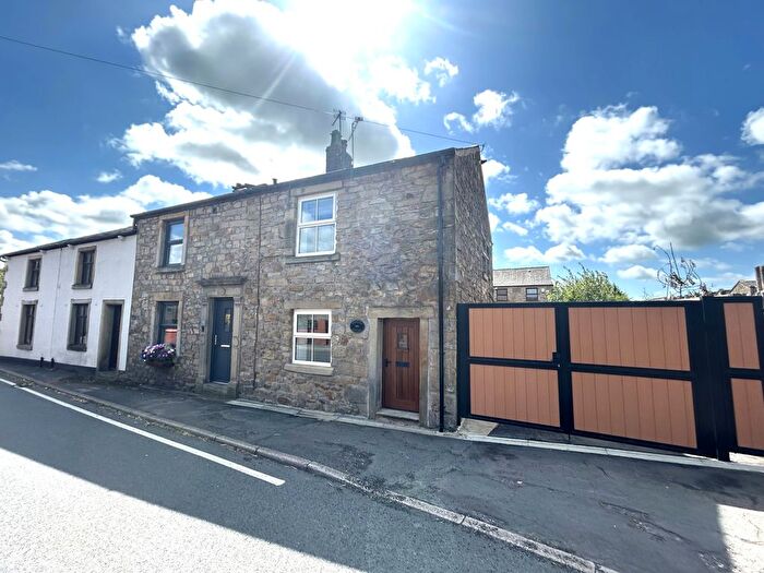 2 Bedroom Cottage To Rent In Church Street, Ribchester, PR3