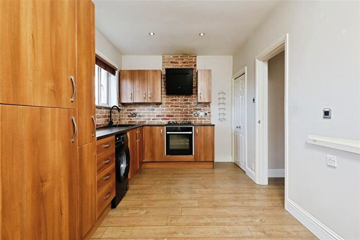 2 Bedroom Terraced House For Sale In Craigend Road, Stirling, FK7