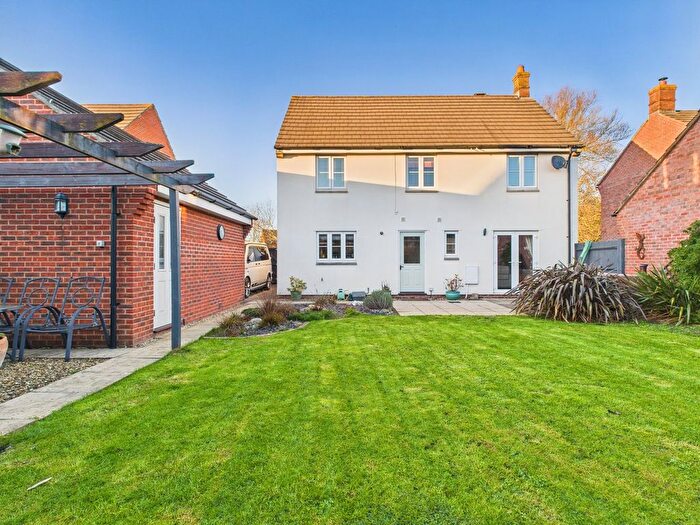 4 Bedroom Detached House For Sale In Willow Close, St Georges, Weston-Super-Mare, BS22