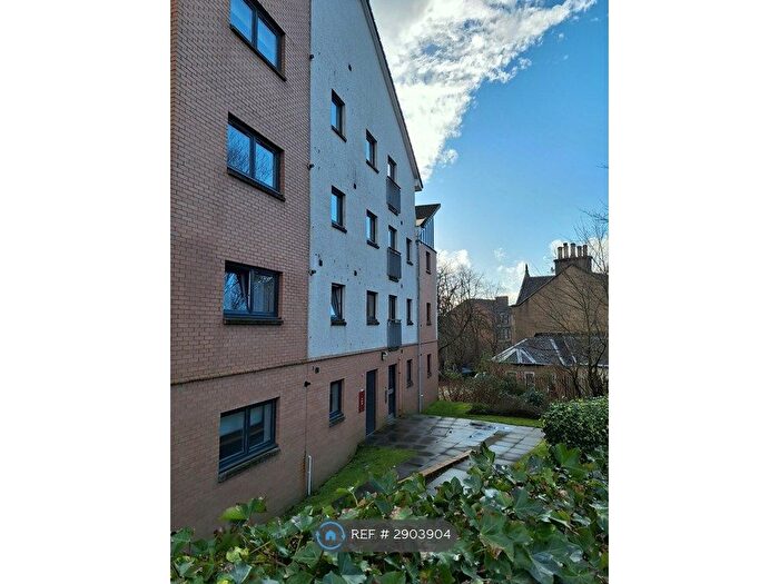 2 Bedroom Flat To Rent In Cumlodden Drive, Glasgow, G20