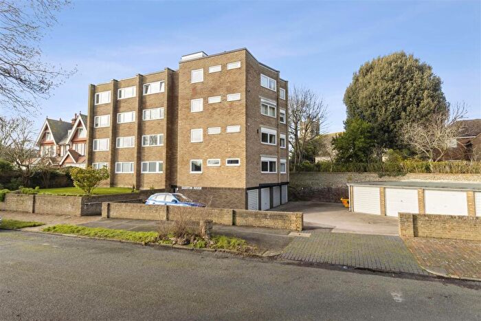 1 Bedroom Flat For Sale In Buxton Road, Eastbourne, BN20
