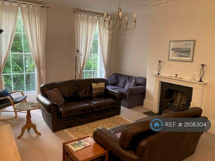 1 Bedroom Flat To Rent In Bishopgate House, Cheltenham, GL53