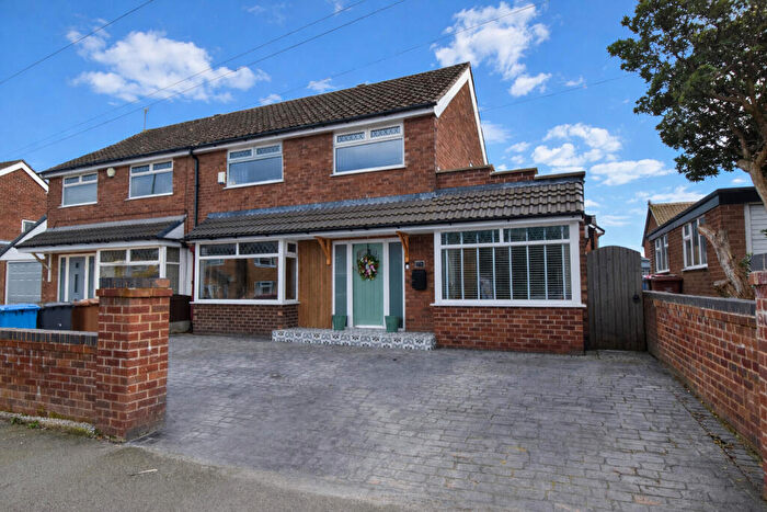 3 Bedroom Semi Detached House For Sale In Peel Green Road, Eccles, M30