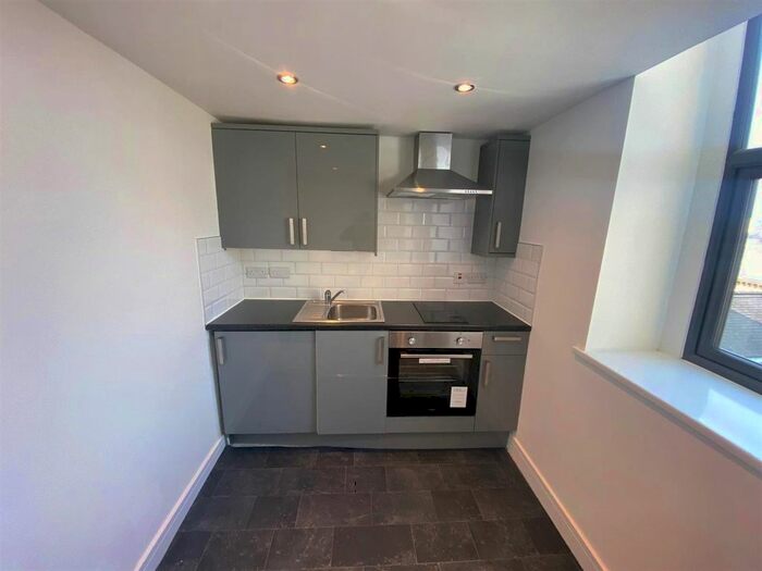 1 Bedroom Flat To Rent In Vicar Lane, Bradford, BD1