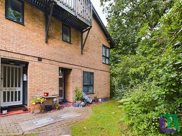 Studio For Sale In Ramsthorne Grove, Walnut Tree, MK7