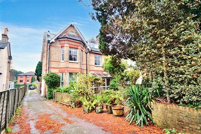 1 Bedroom Flat To Rent In Westbourne, BH4