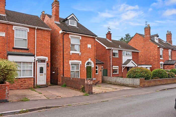 4 Bedroom Detached House For Sale In Mcintyre Road, Worcester, WR2