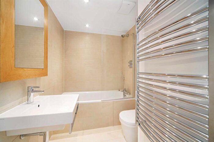 2 Bedroom Apartment To Rent In Allsop Place, Marylebone, London, NW1