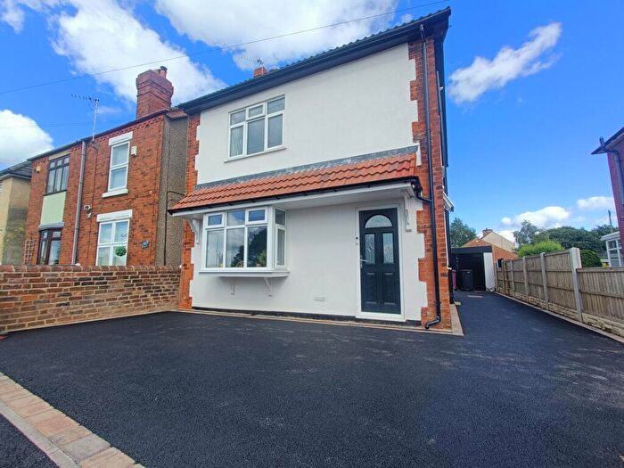 3 Bedroom Detached House To Rent In Hill Top, Bolsover, S44