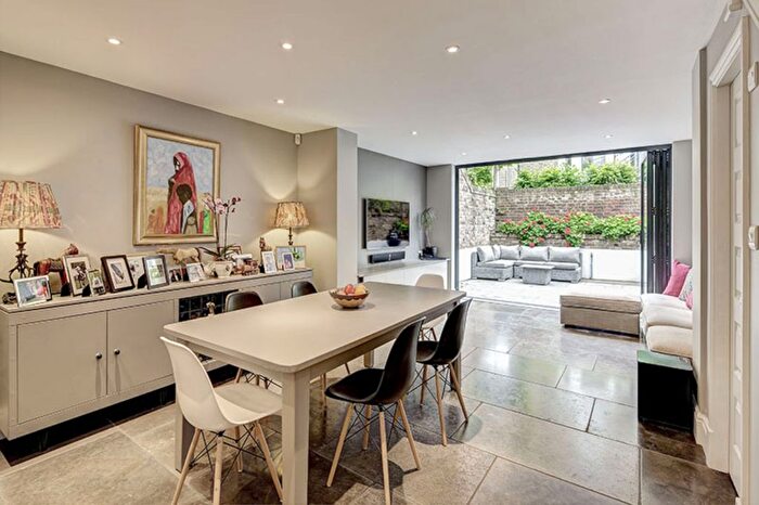 5 Bedroom Terraced House To Rent In Musgrave Crescent, London, SW6