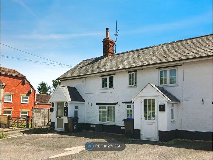 1 Bedroom Flat To Rent In High Street, Semington, Trowbridge, BA14