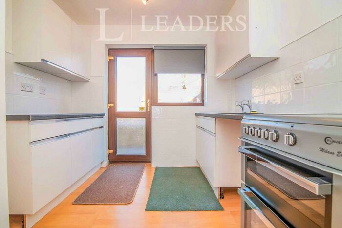 3 Bedroom Semi-Detached House To Rent In Adams Brook Drive, B32