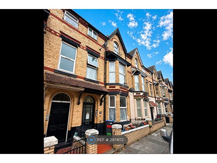 2 Bedroom Flat To Rent In John St, Rhyl, LL18