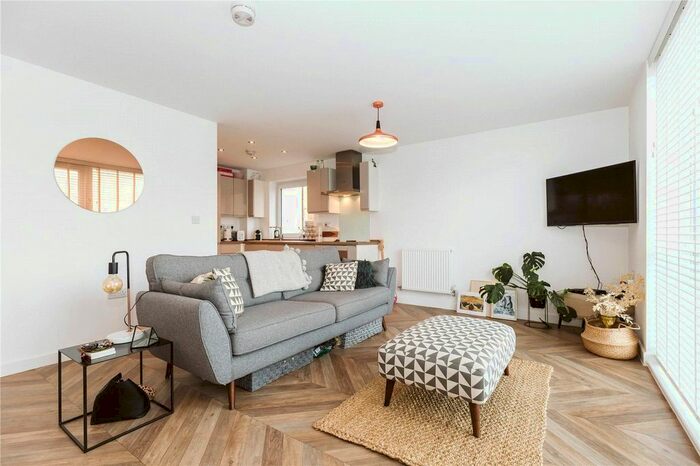 1 Bedroom Flat To Rent In Buttercup Crescent, Lyde Green, Bristol, BS16