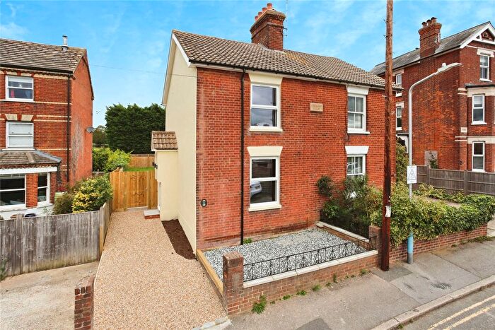 3 Bedroom Semi-Detached House For Sale In The Crescent, Tonbridge, Kent, TN9