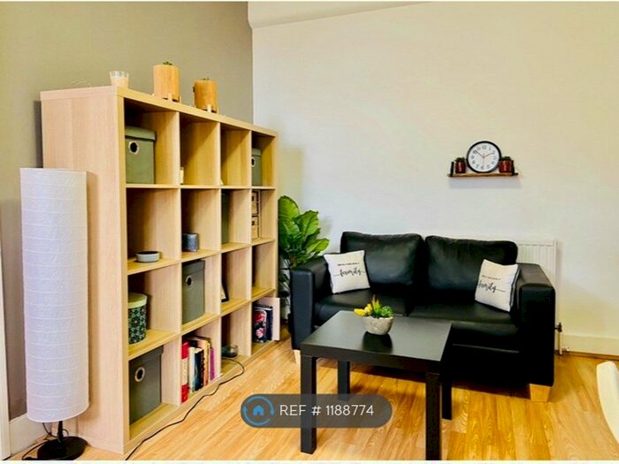 1 Bedroom Flat To Rent In Dewsbury Court, London, W4