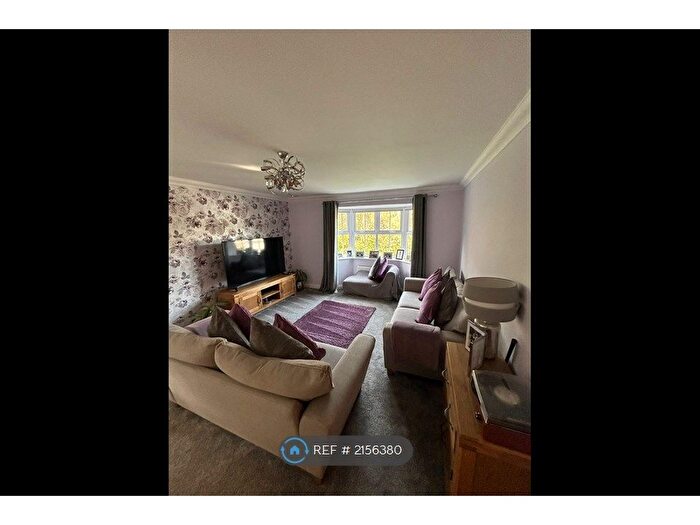 2 Bedroom Flat To Rent In Spencer Court, Walbottle, Newcastle Upon Tyne, NE15