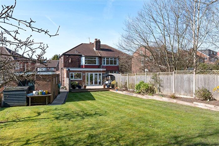 3 Bedroom Semi Detached House For Sale In Spennithorne Avenue, Leeds, LS16