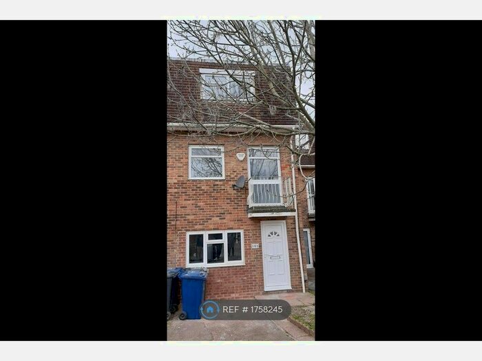 4 Bedroom Detached House To Rent In Almond Avenue, London, W5