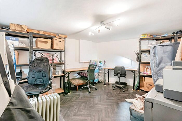 3 Bedroom End Of Terrace House For Sale In Brownside Road, Burnley, Lancashire, BB10