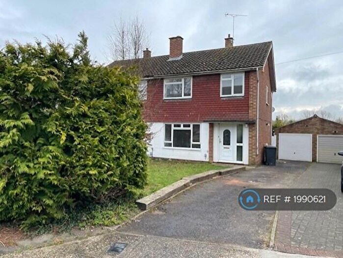 3 Bedroom Semi-Detached House To Rent In Cliveden Close, Chelmsford, CM1