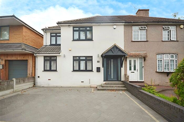 4 Bedroom Semi-Detached House To Rent In Homeway, Romford, Essex, RM3