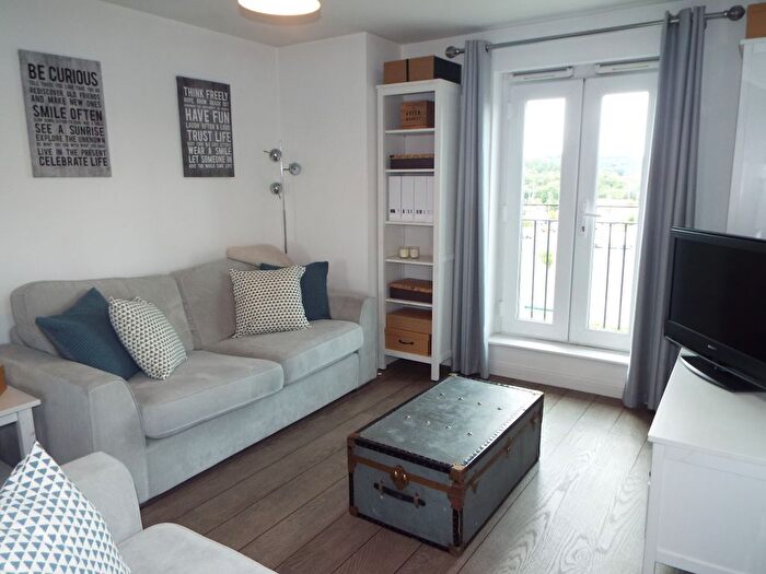 2 Bedroom Property To Rent In Ffordd James Mcghan, Cardiff, CF11